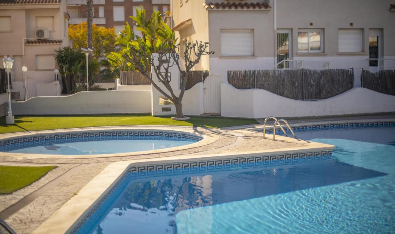 R142 Manila Resort Central Calafell Eksteriør bilde