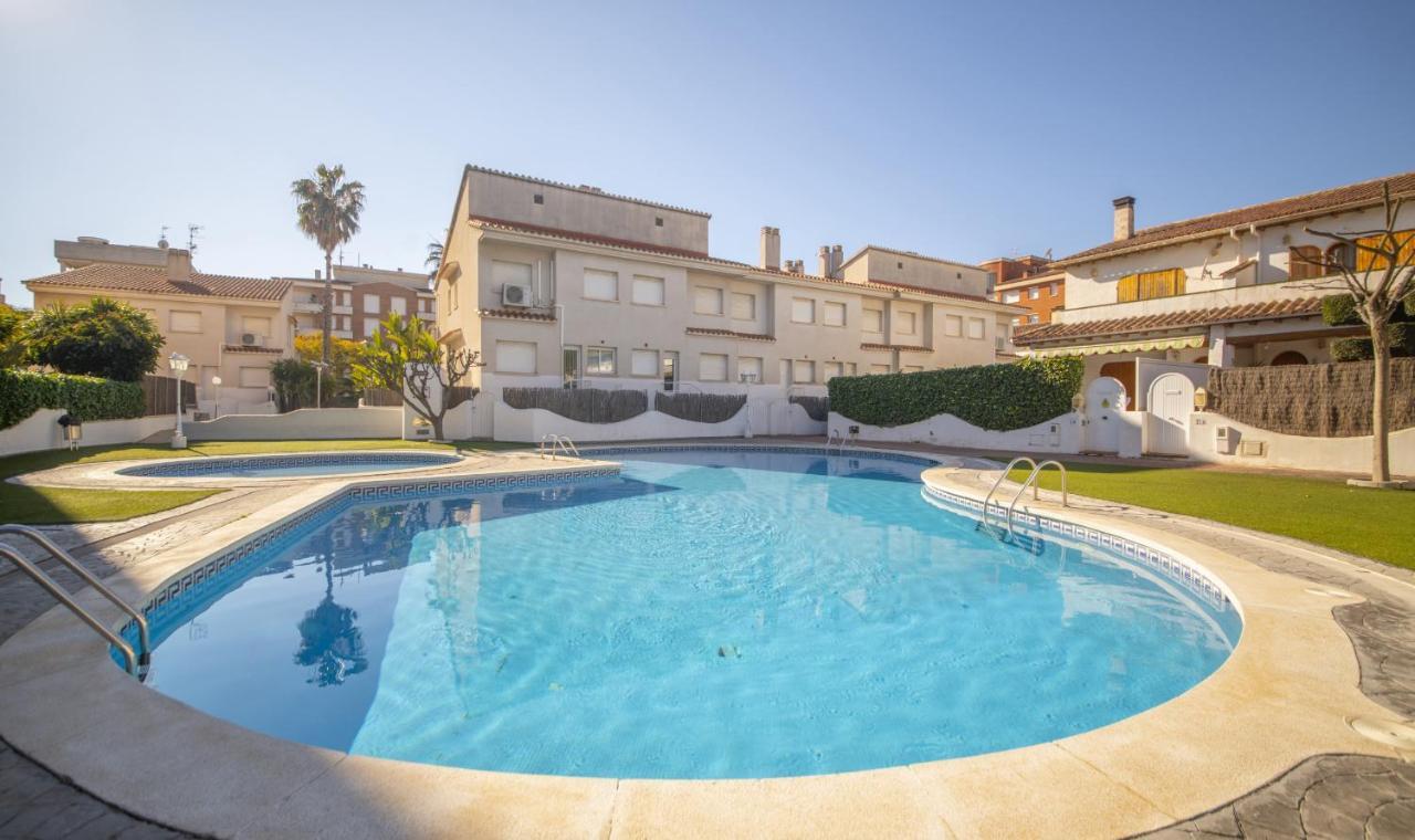 R142 Manila Resort Central Calafell Eksteriør bilde
